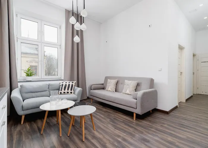 3 Bedroom Apartment - Rynek Podgórski 15